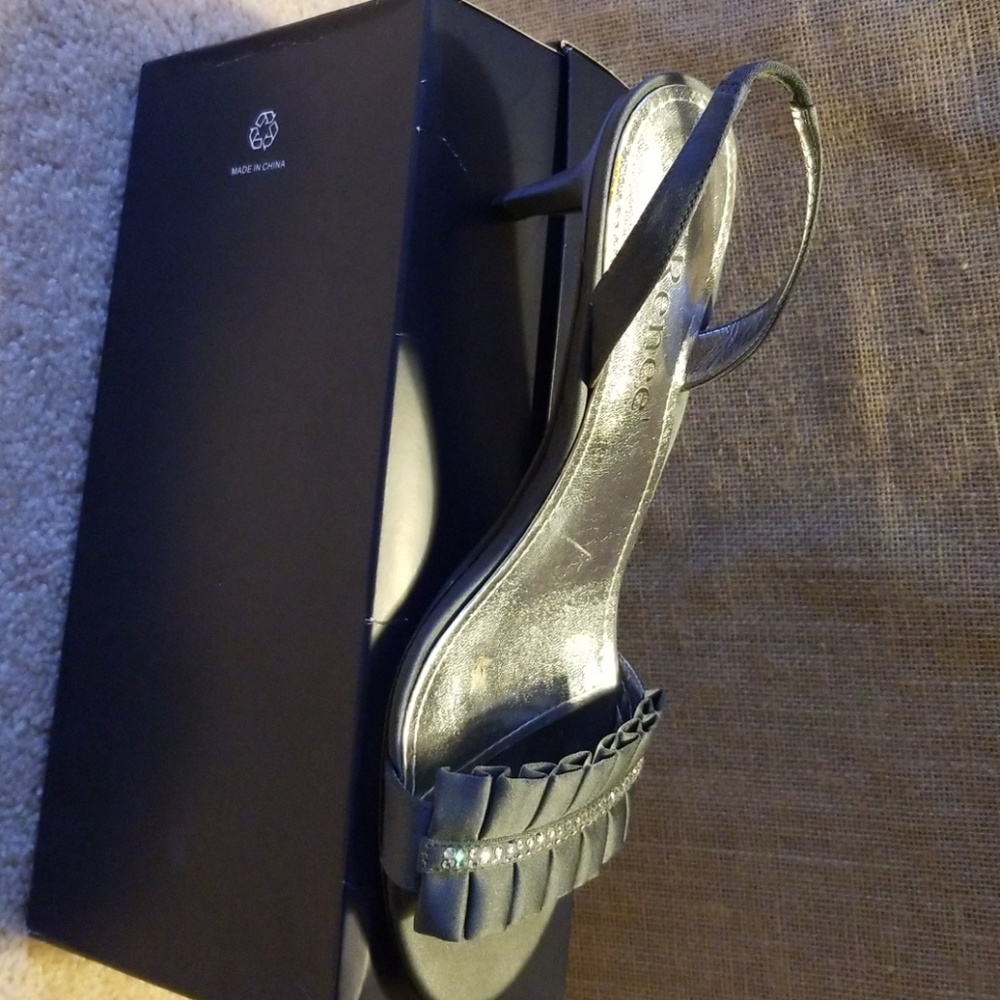 Shoes - Picture 3 of 3